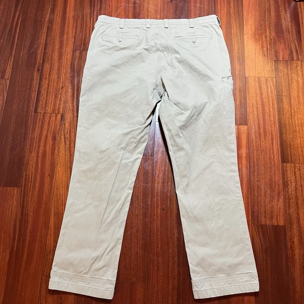Duluth Trading Co Pants Men 42x34 Flex Ballroom Khakis Relaxed Fit Workwear READ